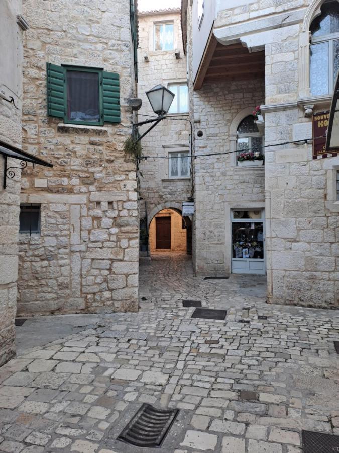 Sara Apartment Trogir Exterior photo